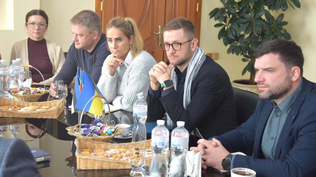 естонці делегація коростень