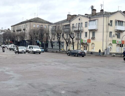 Як у Коростені дотримуються національної хвилини мовчання: коментар поліції