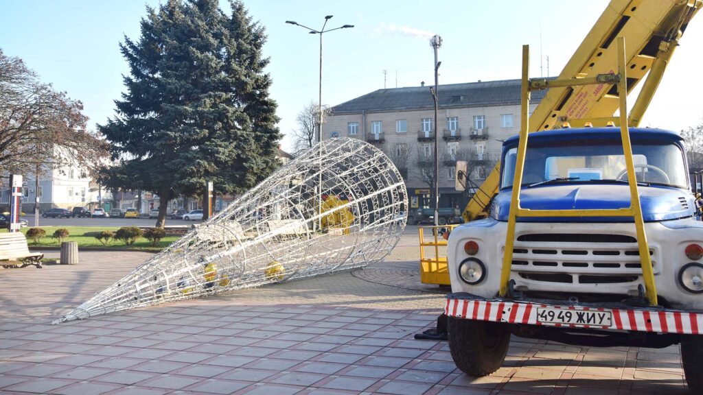 DSC1812512 ялинка каркас 2025 коростень