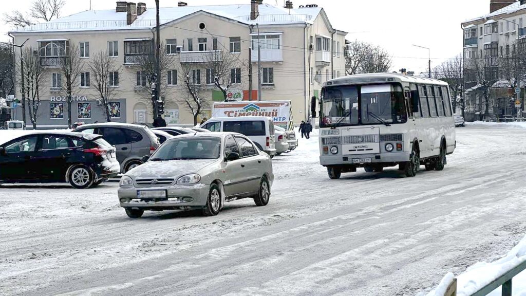 рейси автобусів коростень