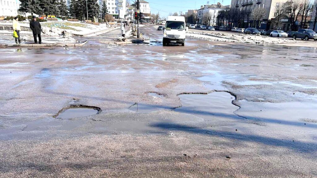 ями на дорогах2026 коростень