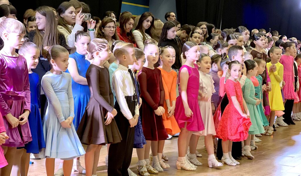 танці2261 коростень