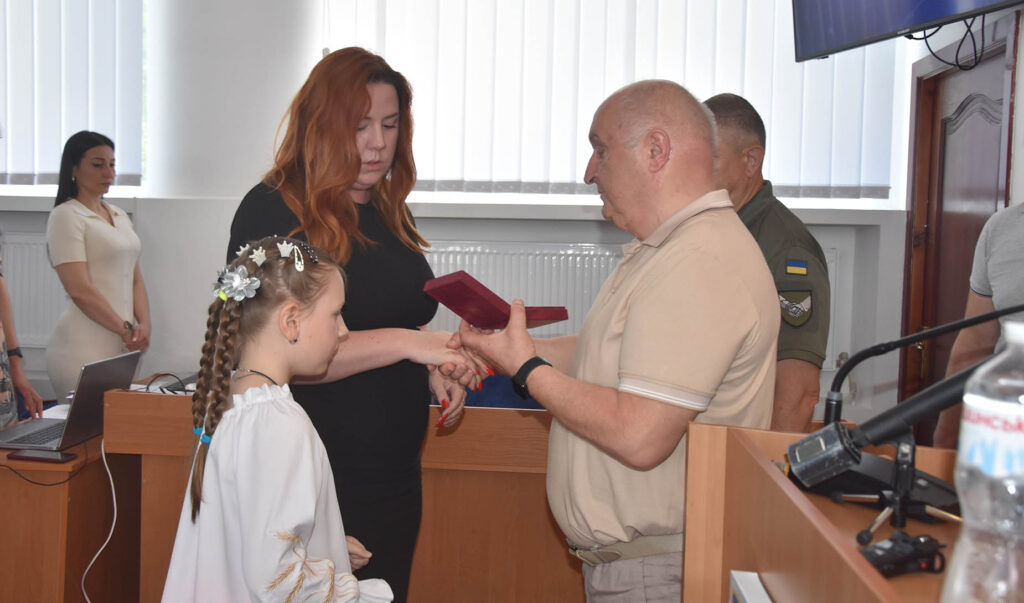 DSC0017 нагородження воїни2 коростень