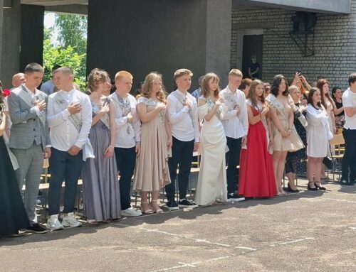 Коли в ліцеях громади пройдуть випускні вечори