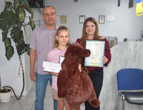 У Коростені відзначили переможницю у конкурсі до Дня батька