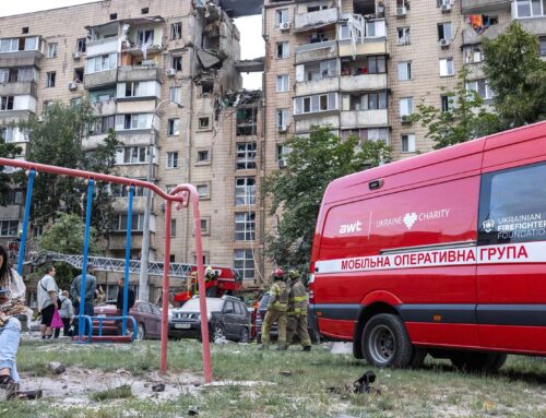 Досвід, що рятує життя: що має бути в тривожній валізці